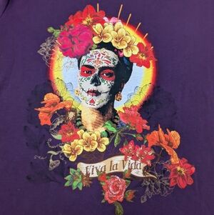Frida Kahlo Day Of The Dead Beautiful & Colorful Purple Tee Large